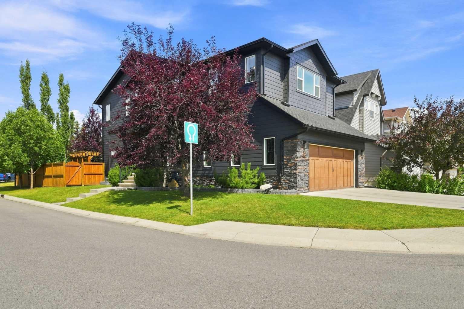 4 Silverado Saddle Court SW