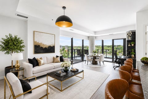 Photo of 730 2 Avenue SW #1011, Calgary, AB T2P 1R8 (MLS # A2331134)