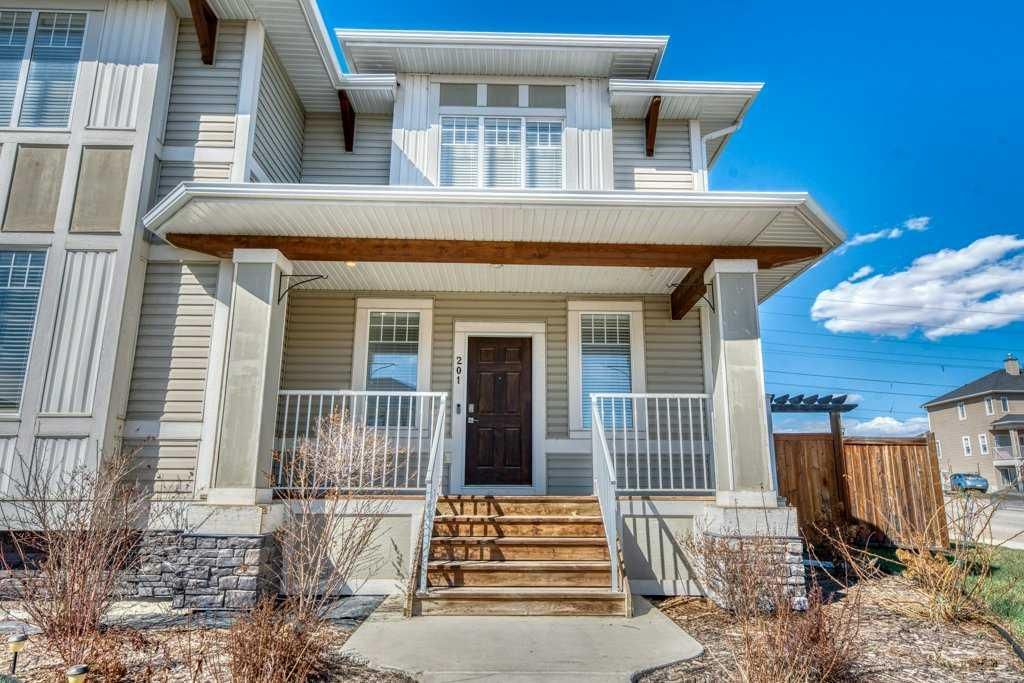 Photo of 201 Rainbow Falls Glen, Chestermere, AB T1X 0S6 (MLS # A2302864)