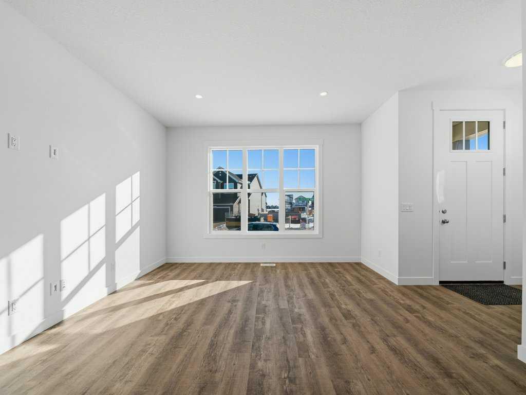 105 Creekstone Manor SW