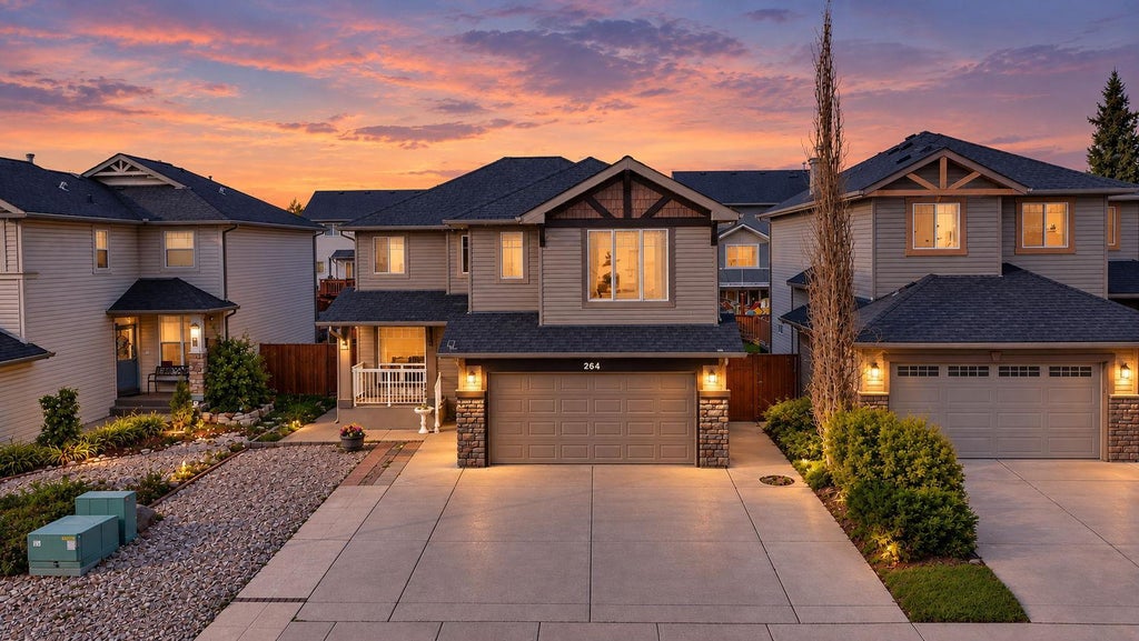 Photo of 264 Willowmere Close, Chestermere, AB T1X 1R3 (MLS # A2348950)