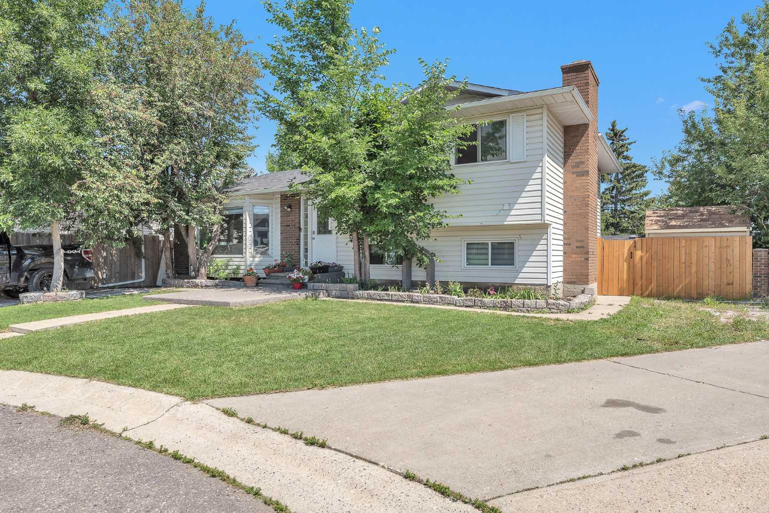 39 Templeridge Bay NE