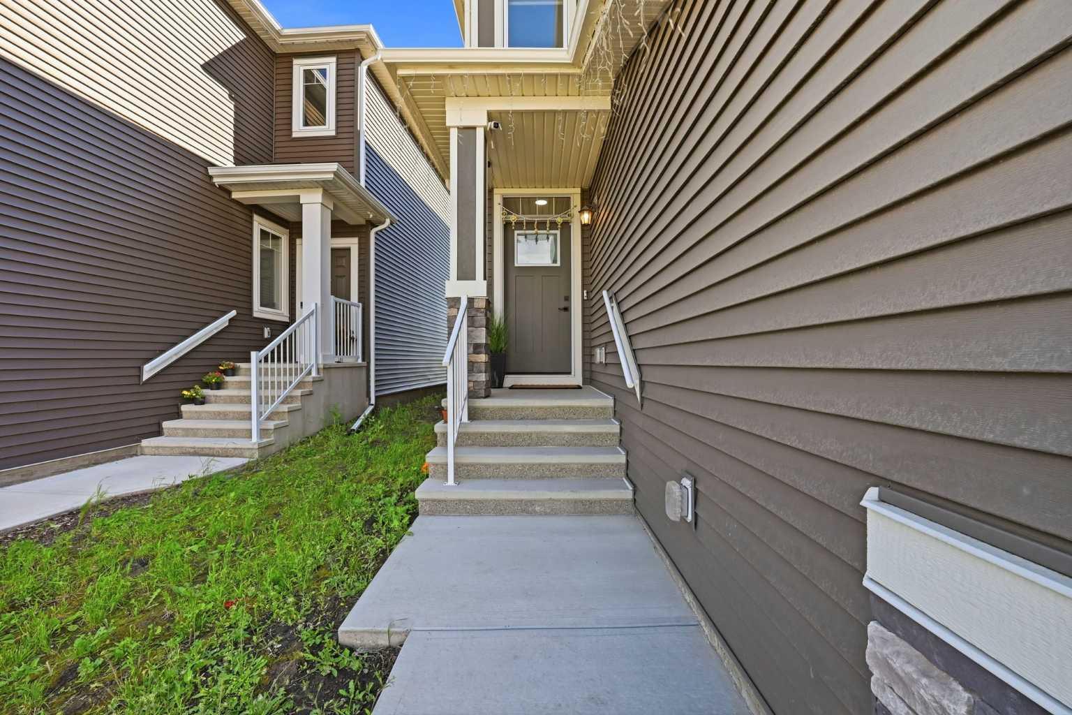 332 Belmont Park SW