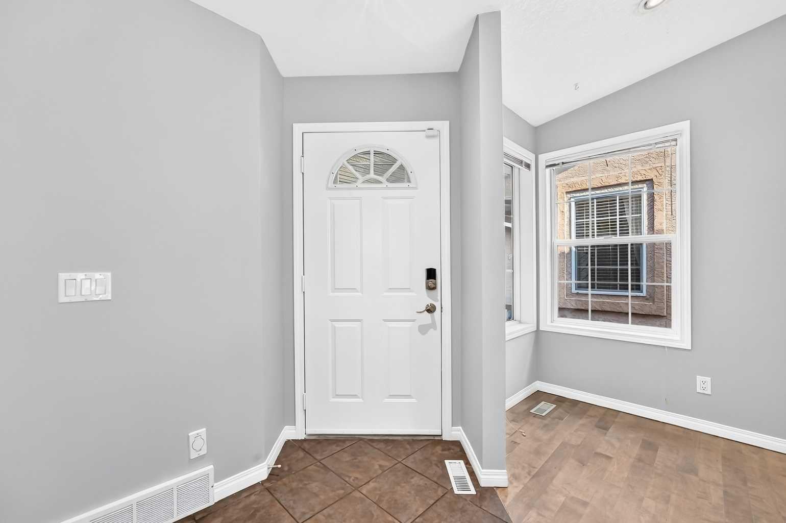 337 Harvest Lake Green NE