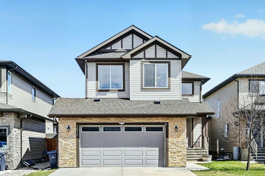 Photo of 1612 Monteith Drive SE, High River, AB T1V 0H5 (MLS # A2305770)