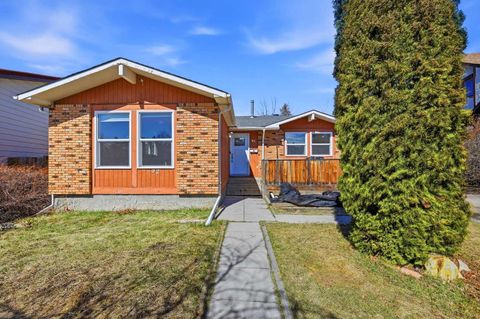 Photo of 92 Whitlock Close NE, Calgary, AB T1Y 4X3 (MLS # A2305994)