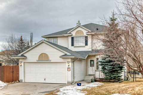 Photo of 66 Tuscany Hills Point NW, Calgary, AB T3L 2C7 (MLS # A2286376)