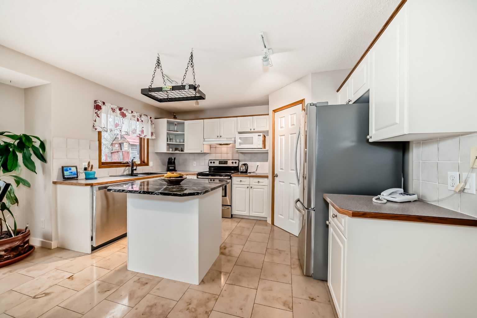 66 Tuscany Hills Point NW