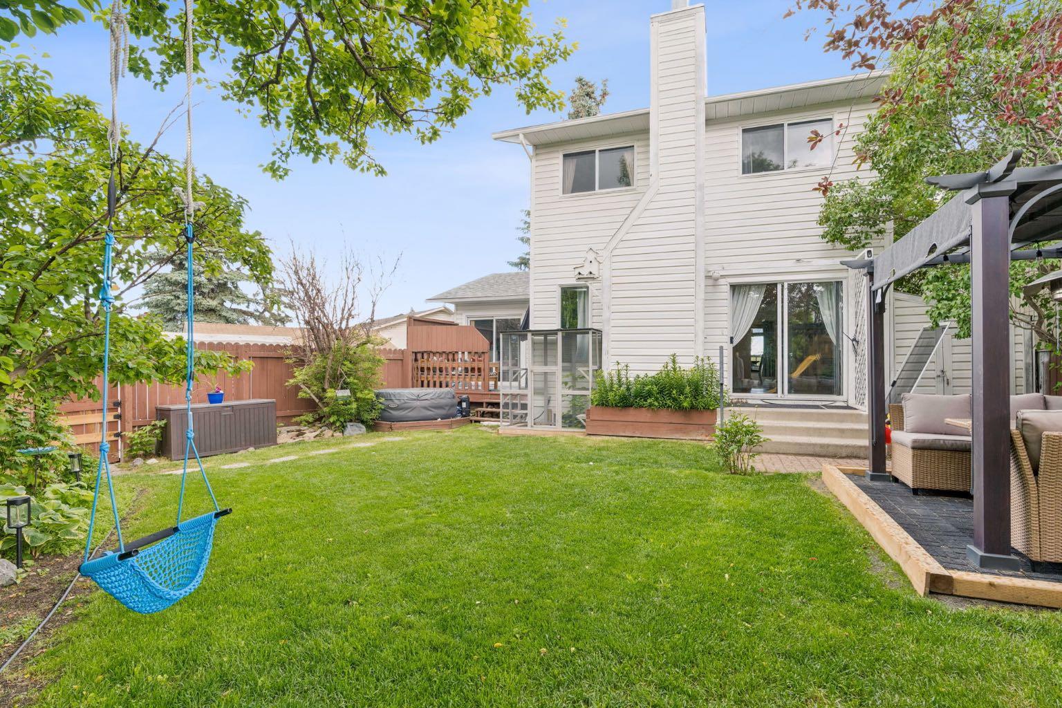 44 Beddington Crescent NE