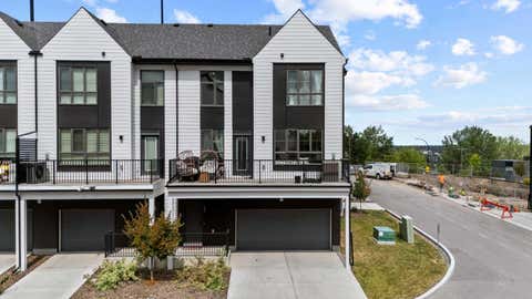 Photo of 105 Sovereign Common SW, Calgary, AB T3C 3Y3 (MLS # A2332660)