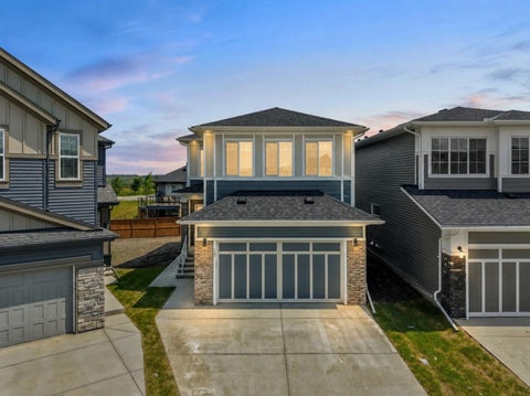 Photo of 129 Walgrove Bay SE, Calgary, AB T2X 4Y7 (MLS # A2344101)