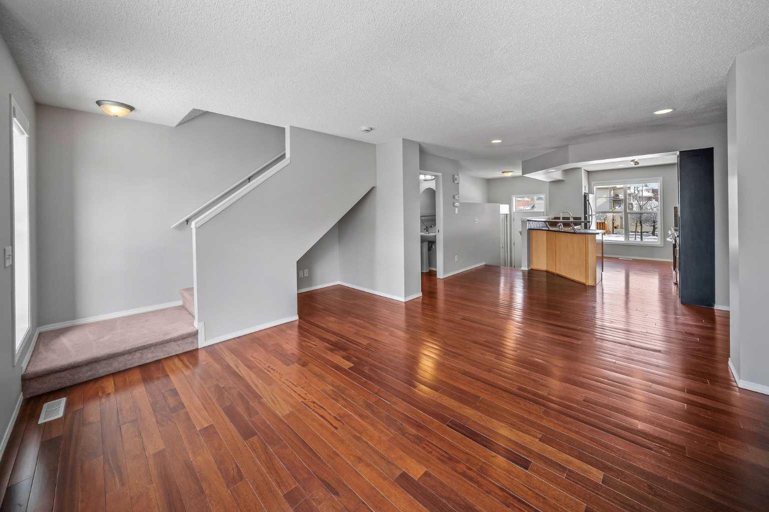 786 Tuscany Drive NW