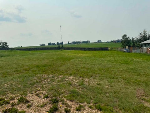 Photo of 7 Aspen Lane, Parkland Beach, AB T0C 2J0 (MLS # A2354358)