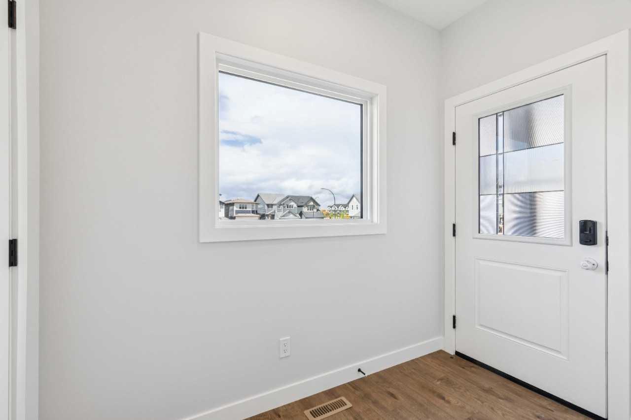 35 Creekside Rise SW