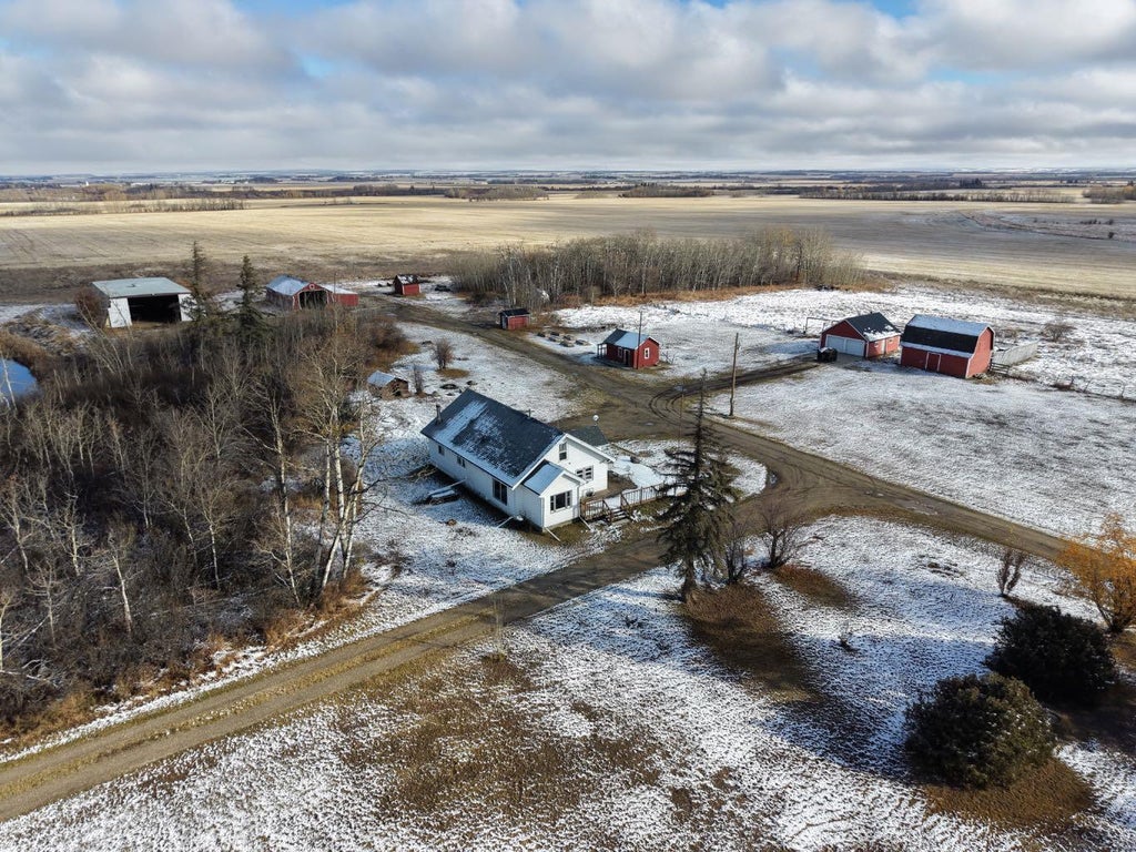 Photo of 95078 Township Road 740, Valhalla Centre, AB T0H 0C0 (MLS # A2351879)
