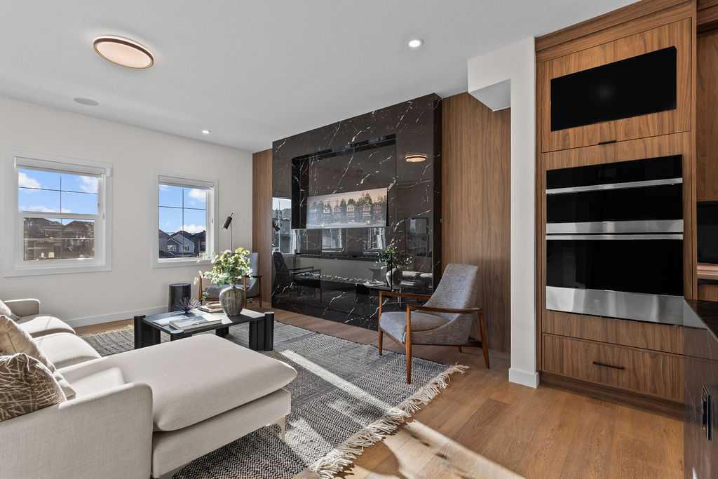 105 Heritage Boulevard