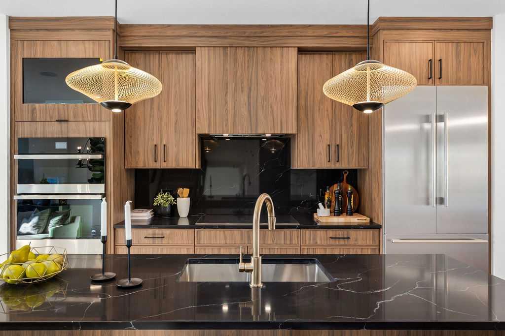 105 Heritage Boulevard