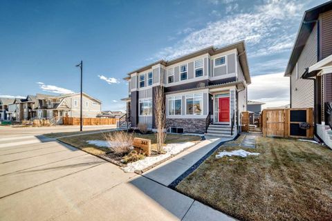 347 D'arcy Ranch Drive Okotoks AB T1S 5T4