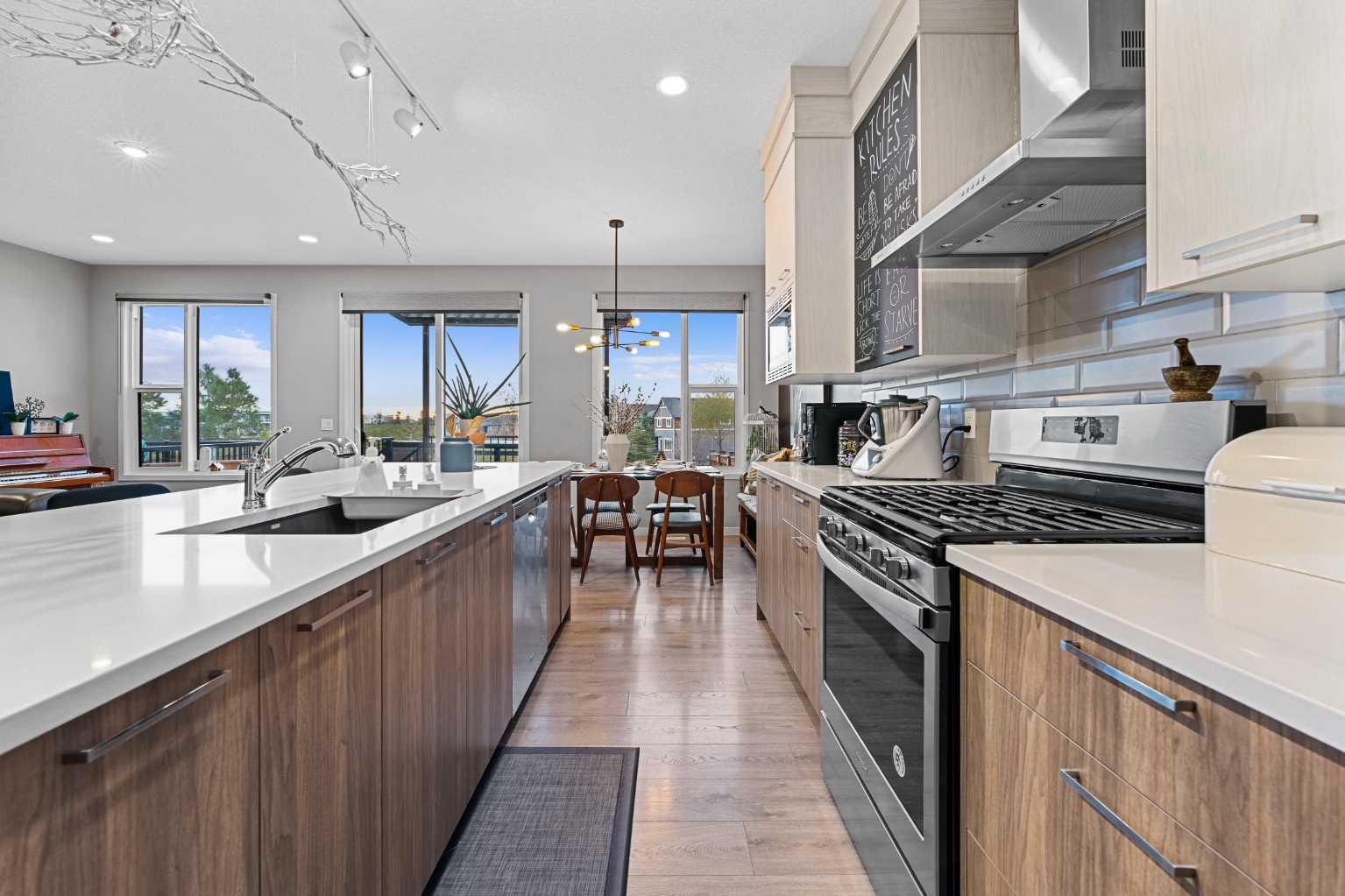48 Seton Rise SE