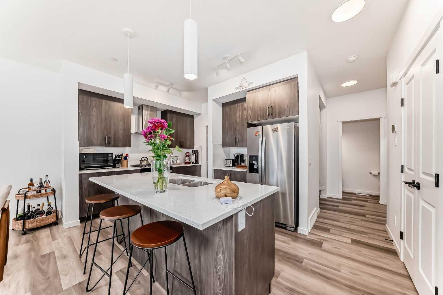 171 Hotchkiss Manor SE