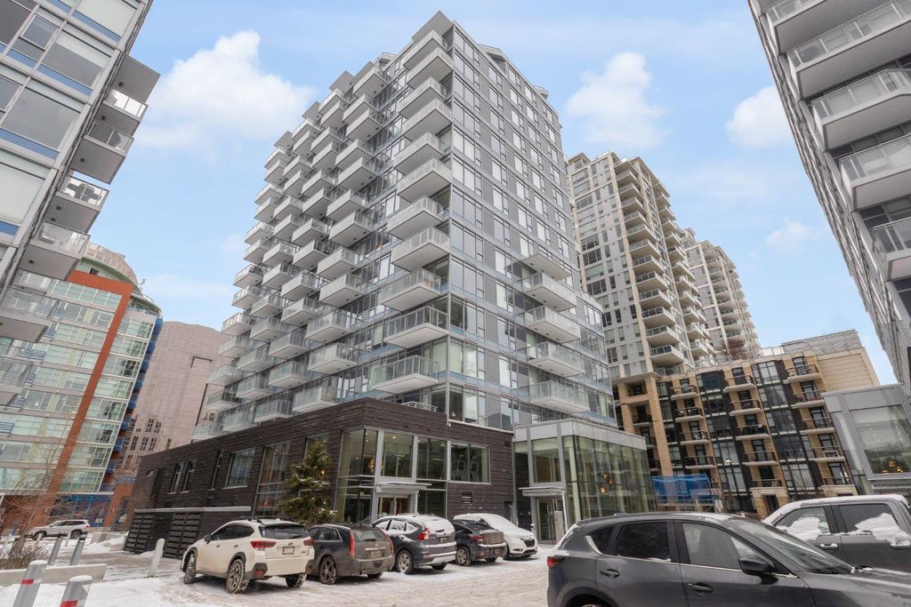 Photo of 108 Waterfront Court SW #803, Calgary, AB T2P 1K7 (MLS # A2289668)