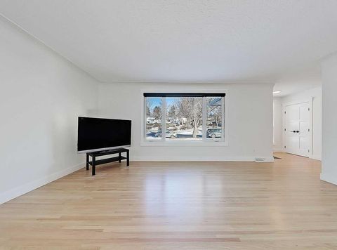 Tiny photo for 23 Cambrian Drive NW, Calgary, AB T2K 1P3 (MLS # A2291878)