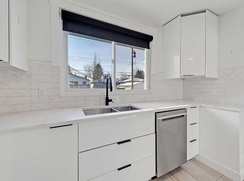 Tiny photo for 23 Cambrian Drive NW, Calgary, AB T2K 1P3 (MLS # A2291878)