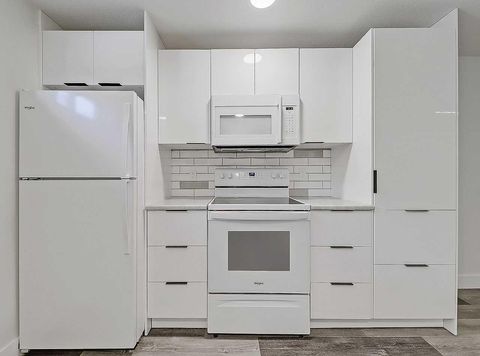 Tiny photo for 23 Cambrian Drive NW, Calgary, AB T2K 1P3 (MLS # A2291878)