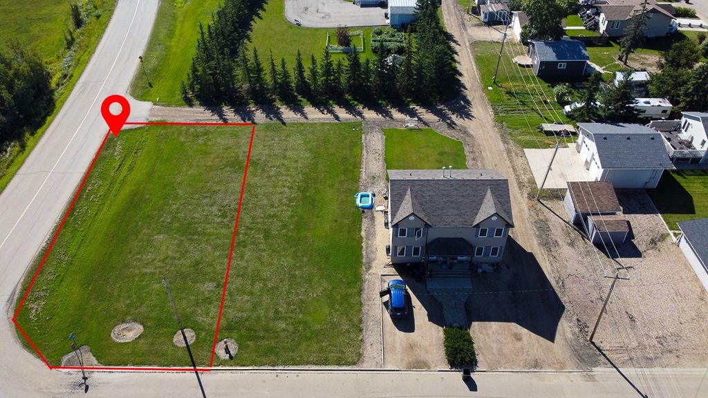 Photo of 307 1st SE, Falher, AB T0H 1M0 (MLS # A1073021)