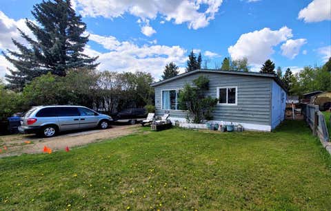 Photo of 74 North Star Drive, Sylvan Lake, AB T4S 1J4 (MLS # A2314369)