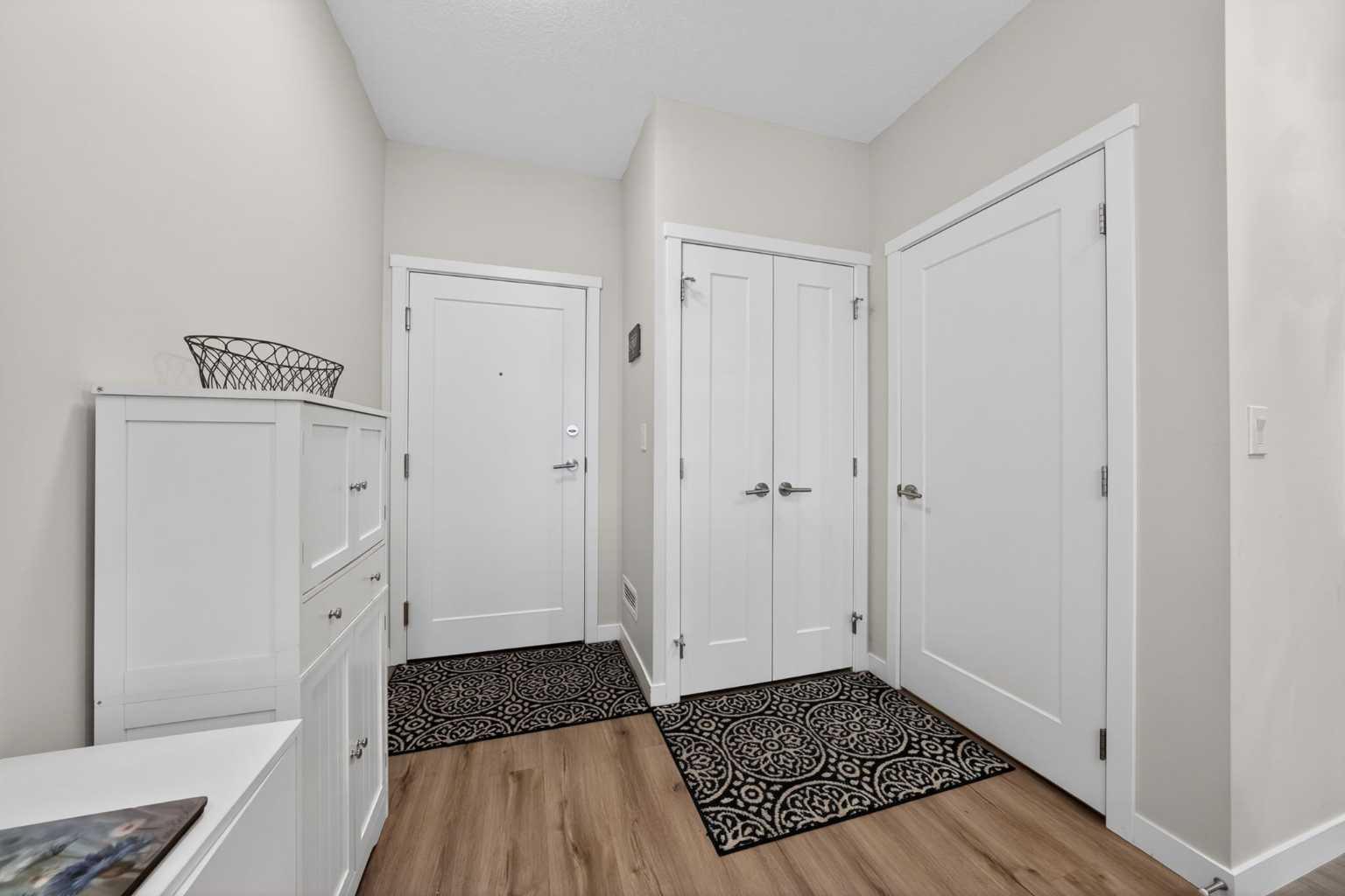 71 Shawnee Common SW 403