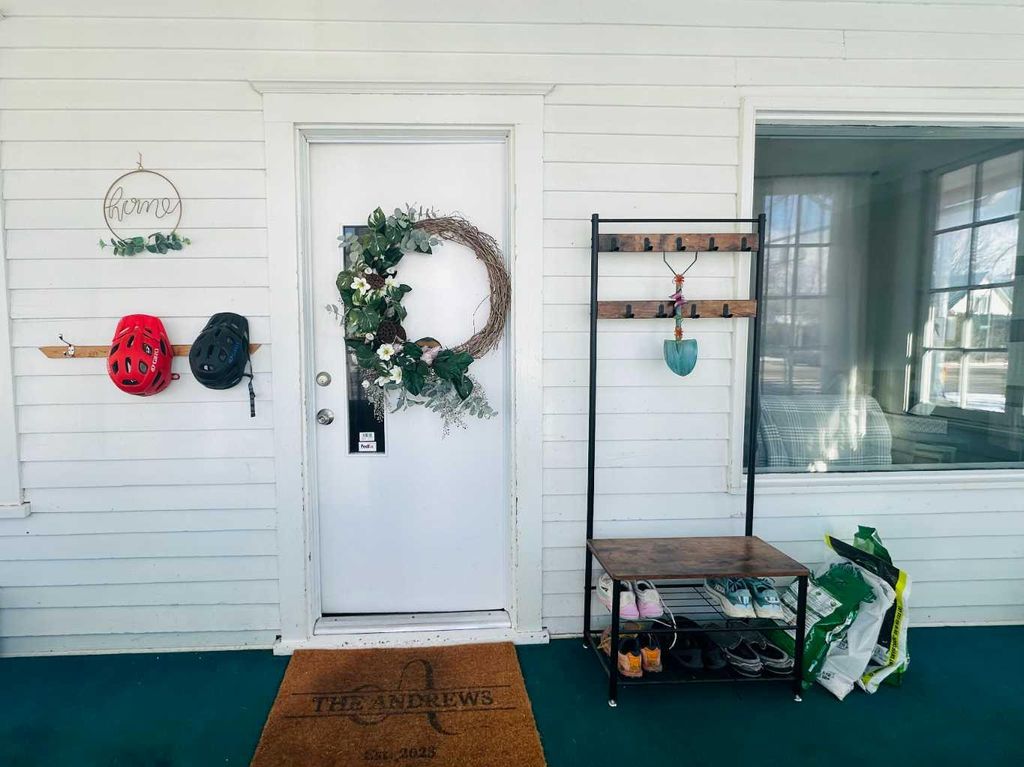 Photo of 1504 6 Avenue S, Lethbridge, AB T1J 1B1 (MLS # A2292131)