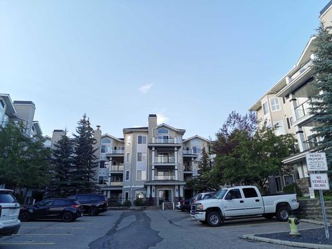 369 Rocky Vista Park NW 129 Calgary AB T3G 5K7