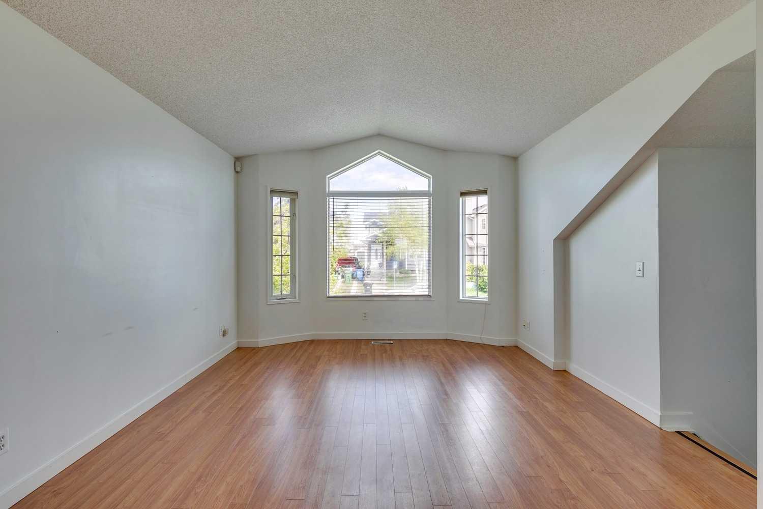31 Rivercrest Way SE