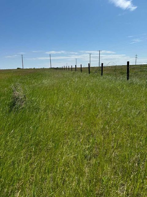 Range Road 243 Township Road 242 A Rural Wheatland County AB T1P 2C4