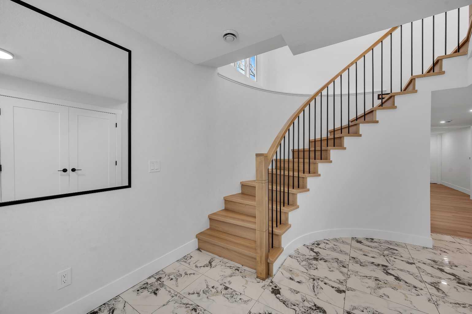 23 Edgewood Place NW