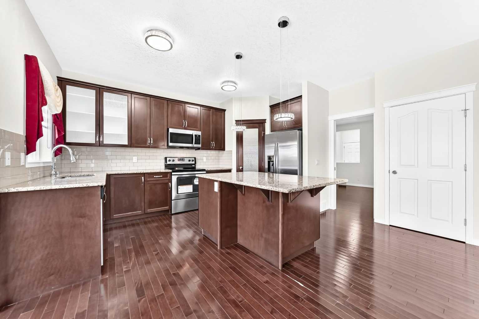 71 Martha's Meadow Close NE
