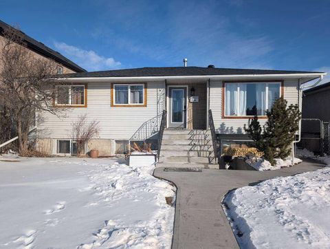Photo of 1106 39 Street SE, Calgary, AB T2A 1E4 (MLS # A2309637)