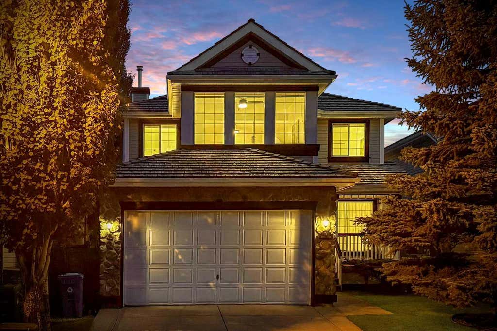 Photo of 74 Spring View SW, Calgary, AB T3H 3S7 (MLS # A2339405)