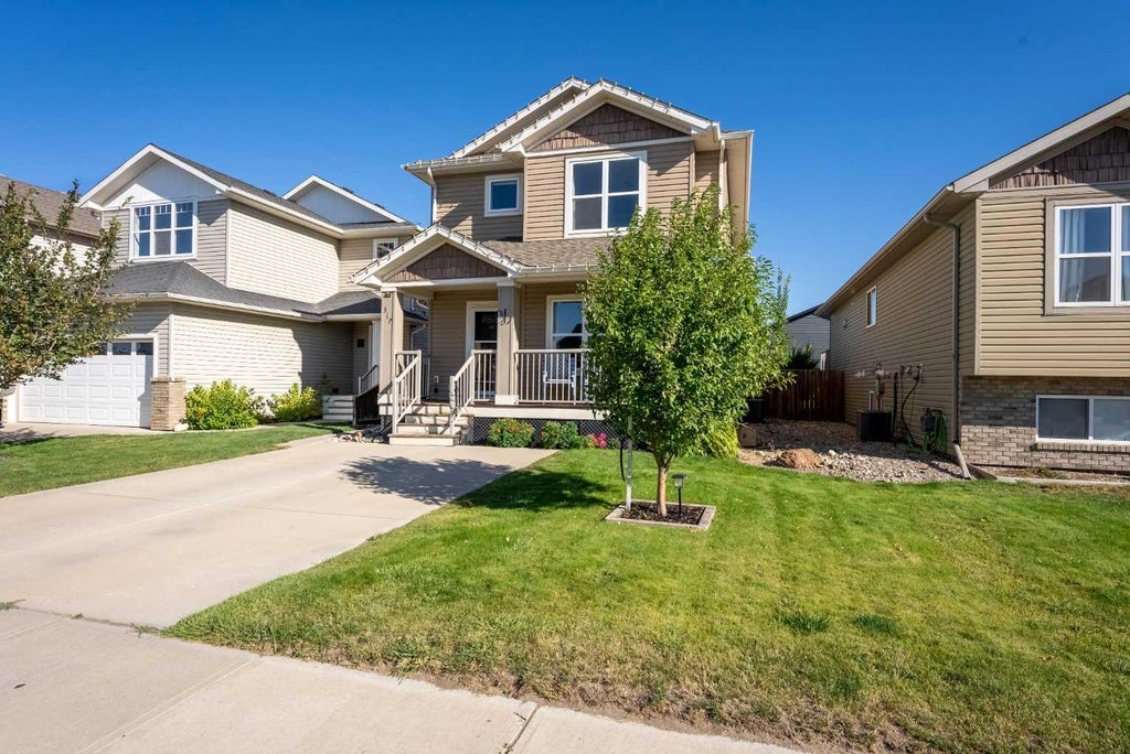 Photo of 317 Sundance Drive, Coalhurst, AB T0L 0V2 (MLS # A2340607)