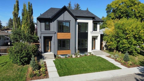 Photo of 1632 21 Avenue NW, Calgary, AB T2M 1M1 (MLS # A2334168)