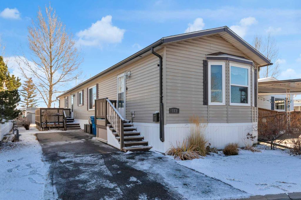 Photo of 99 Arbour Lake Rd NW Rd #113, Calgary, AB T3G 4E4 (MLS # A2271864)