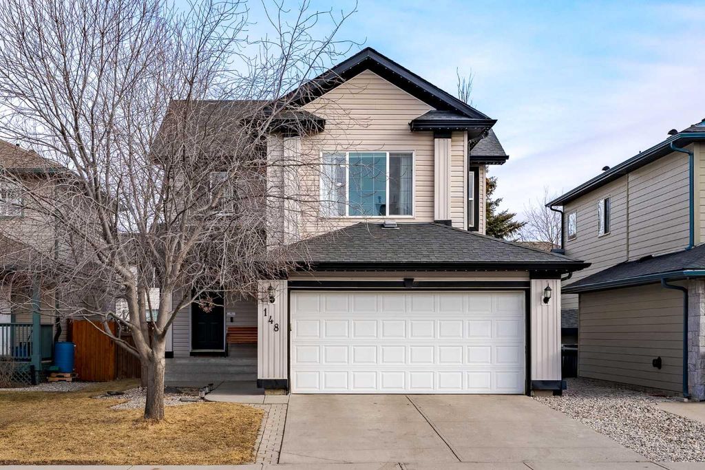 Photo of 148 Fairways Drive NW, Airdrie, AB T4B 2R8 (MLS # A2285110)