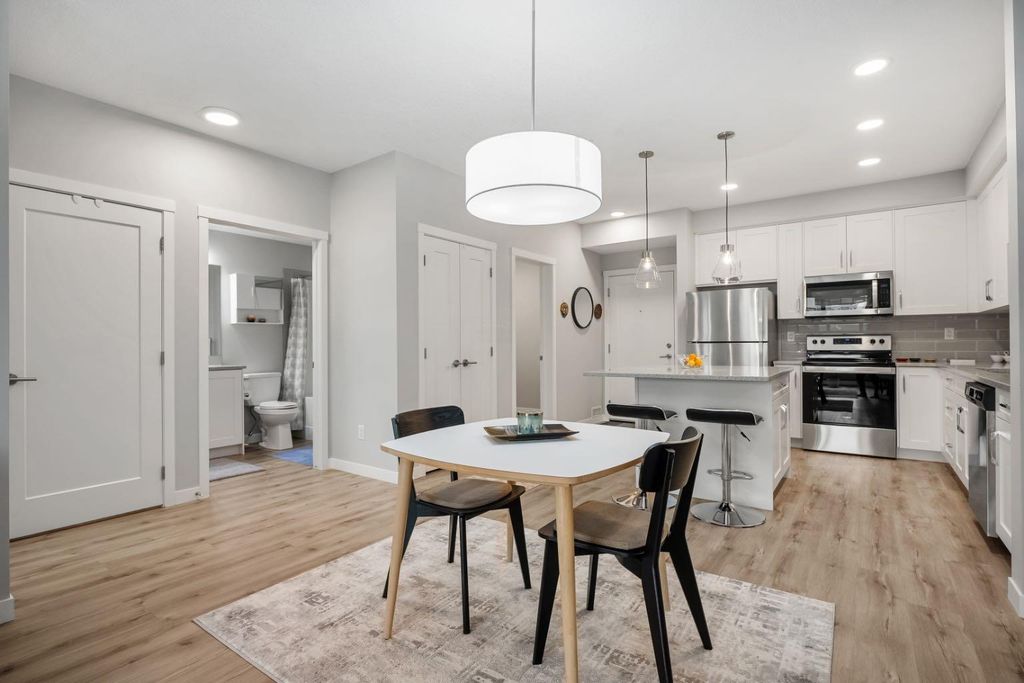Photo of 150 Shawnee Square SW #205, Calgary, AB T2Y 0T6 (MLS # A2256494)