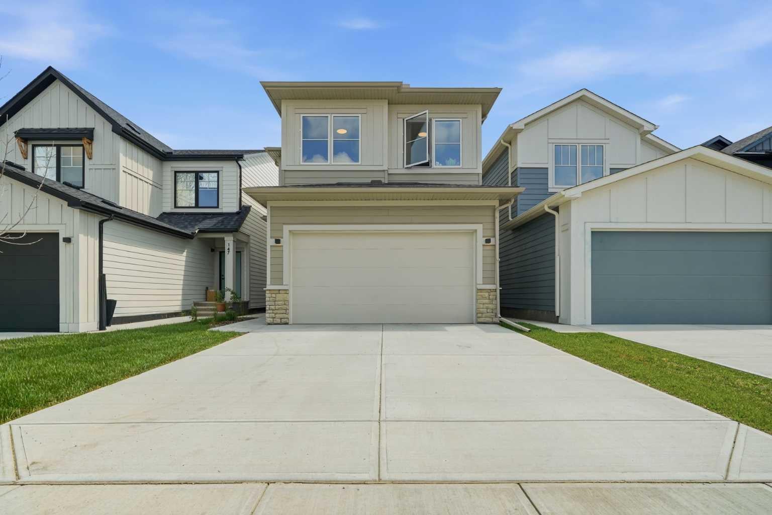143 Belvedere Crescent SE