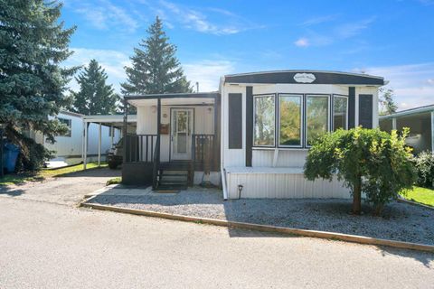 3223 83 Street NW 286 Calgary AB T3B 5N8