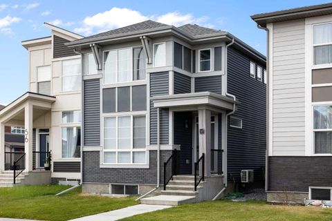 Photo of 60 Belmont Villas SW, Calgary, AB T2X 4W2 (MLS # A2312913)