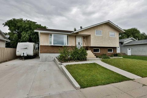 Photo of 5217 38 Avenue, Taber, AB T1G 1B8 (MLS # A2324813)