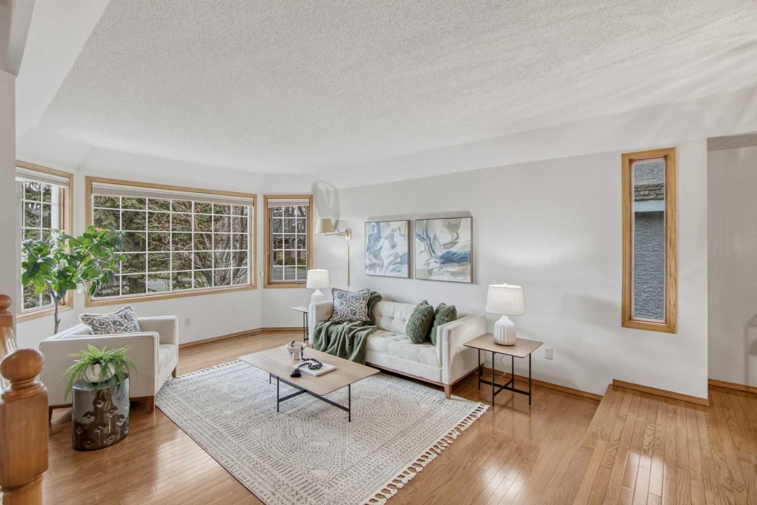 240 Varsity Estates Terrace NW