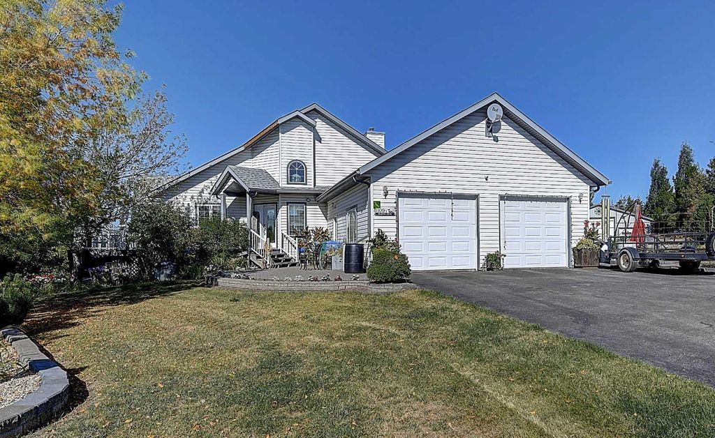 Photo of 1109 Hayfield Drive, Beaverlodge, AB T0H 0C0 (MLS # A2256772)